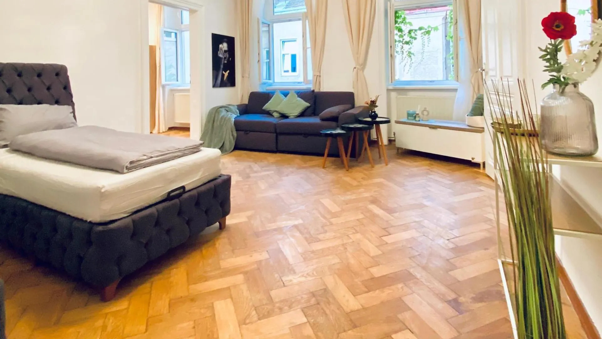 Apartment Stylish 2Br Apt Prime Location By Westbahnhof Vienna