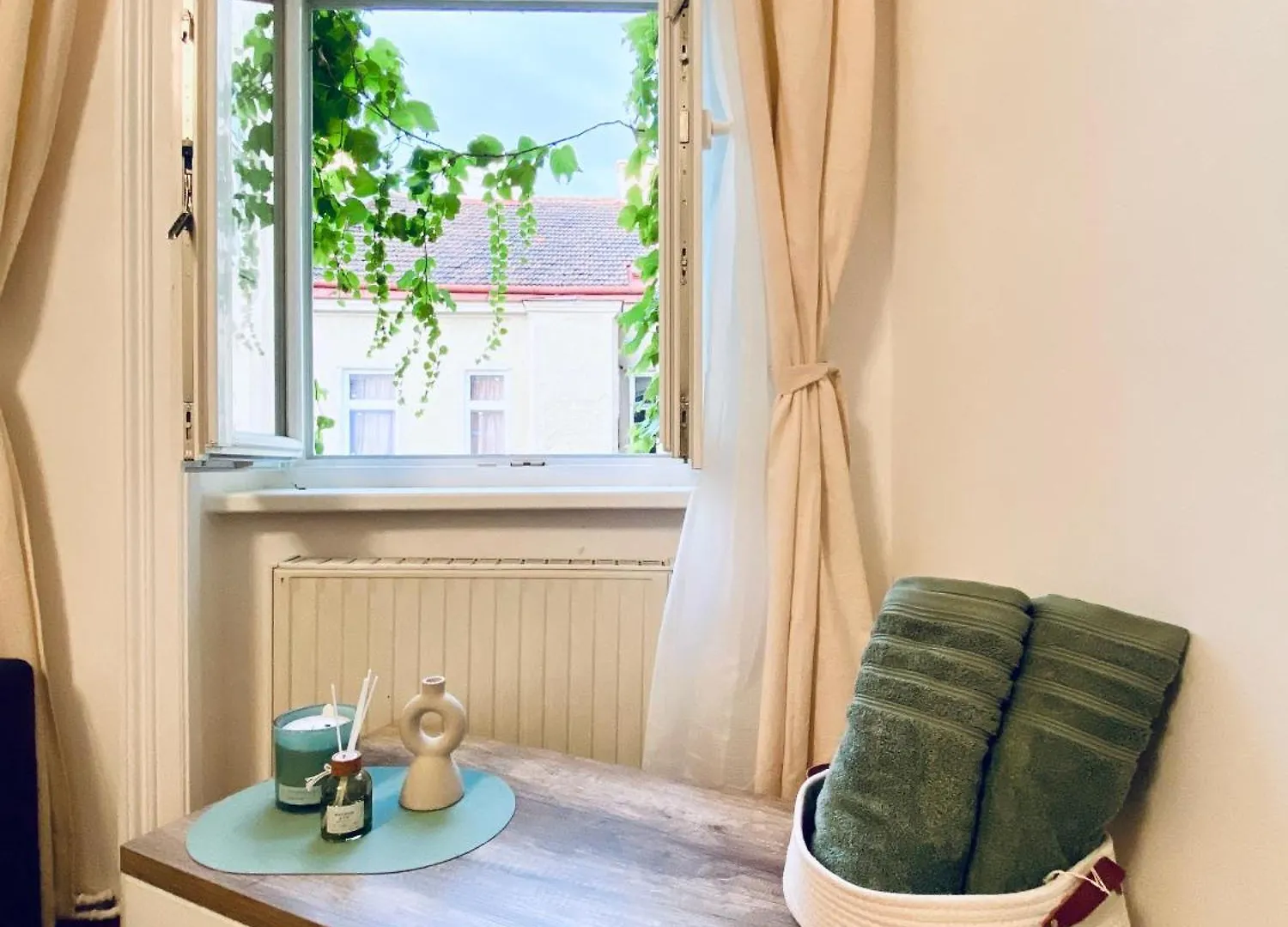 Stylish 2Br Apt Prime Location By Westbahnhof Vienna Apartment